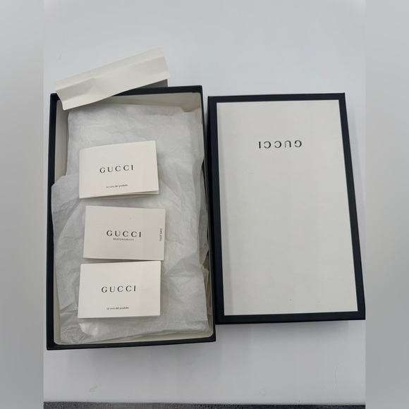 Gucci Falacer Patent Leather Sneakers in Red Size 35 - Picture 12 of 13